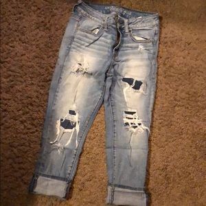 MAKE AN OFFER. a. eagle crop jeans. super stretchy